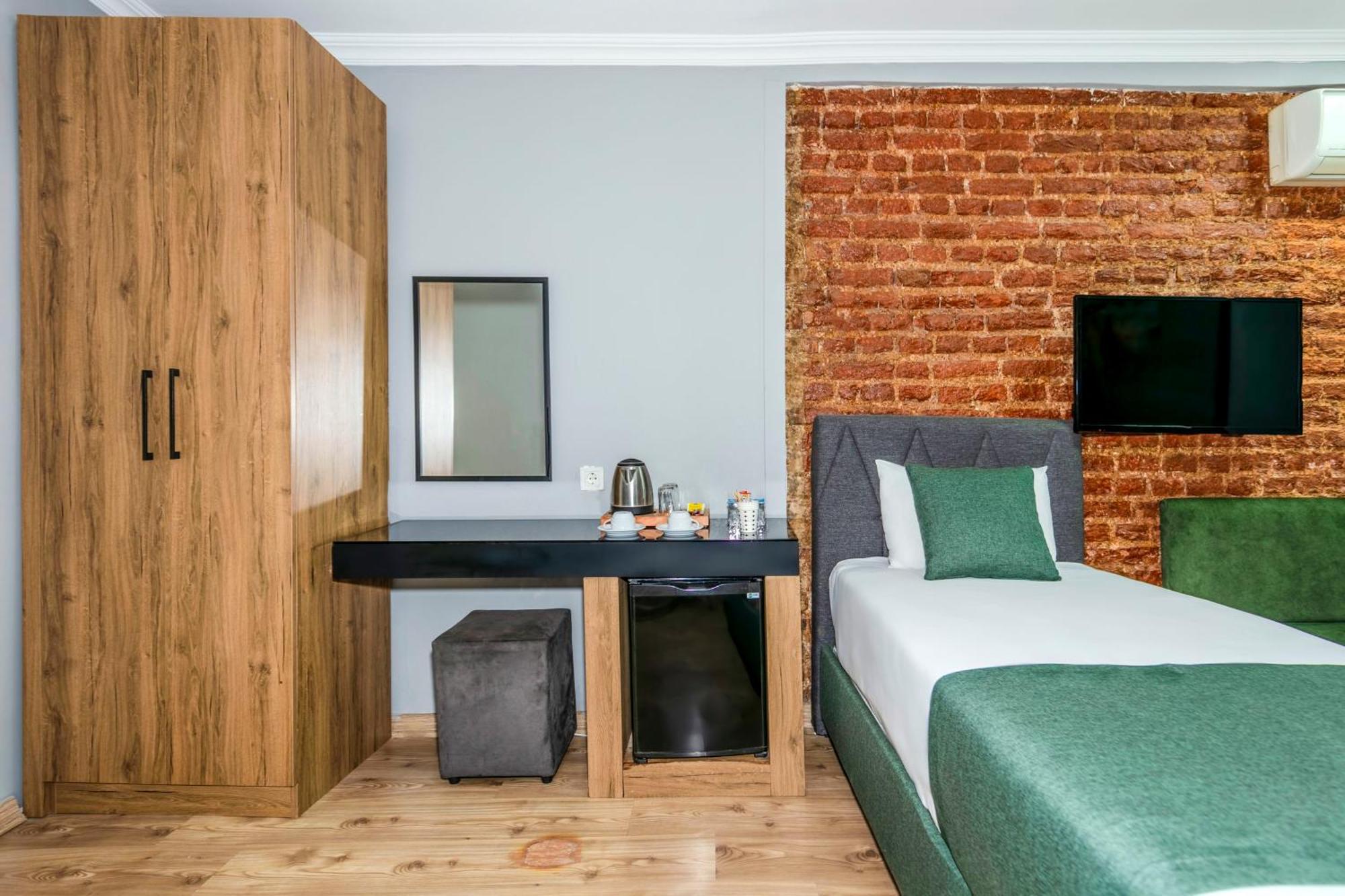 La Pera Otel 3*